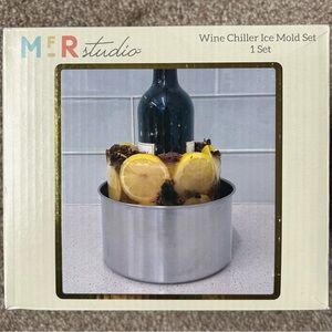 NWT Wine Chiller Ice Mold Set